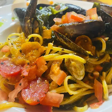 Il Nido Sul Mare Con Accesso Diretto بيت للعطل مونيلّي