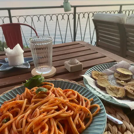 Il Nido Sul Mare Con Accesso Diretto * مونيلّي