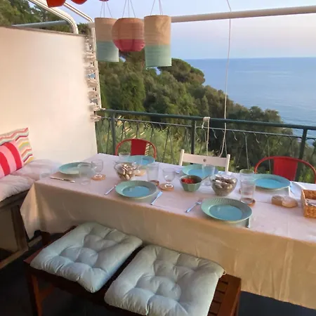 بيت للعطل Il Nido Sul Mare Con Accesso Diretto *