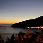 Il Nido Sul Mare Con Accesso Diretto Сasa de vacaciones *