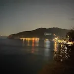 Сasa de vacaciones Il Nido Sul Mare Con Accesso Diretto