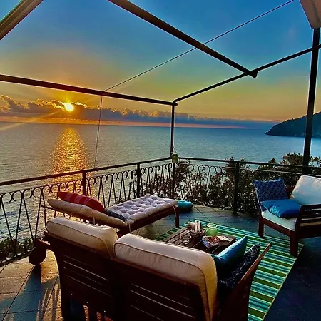 Il Nido Sul Mare Con Accesso Diretto * Moneglia