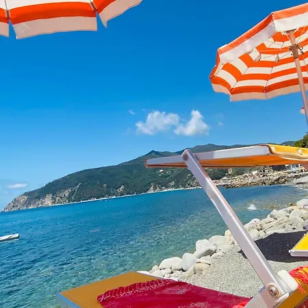 Ferienhaus Il Nido Sul Mare Con Accesso Diretto Moneglia