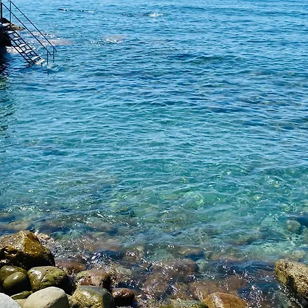 Casa de Férias Il Nido Sul Mare Con Accesso Diretto