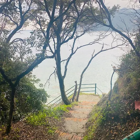 Casa de Férias Il Nido Sul Mare Con Accesso Diretto *