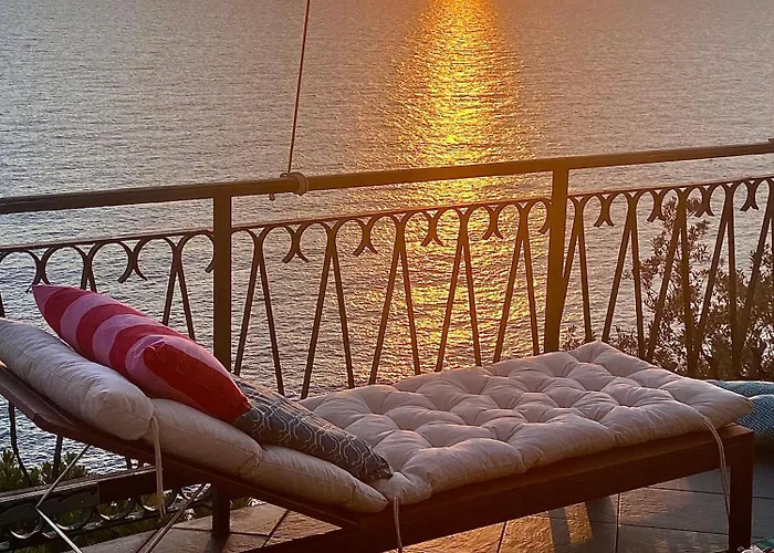 Il Nido Sul Mare Con Accesso Diretto Moneglia