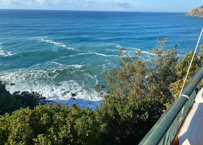 Il Nido Sul Mare Con Accesso Diretto Nyaraló Moneglia